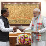 मुख्यमंत्री साय ने पीएम मोदी को दिया आमंत्रण – विकास का ब्लूप्रिंट सौंपा, बस्तर 2.0 की शुरुआत